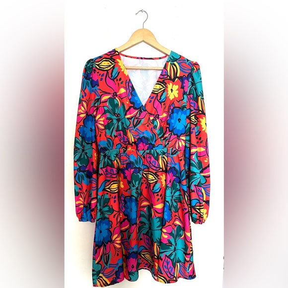 Cupshe Floral Print Peasant Sleeve Mini Dress Sz Medium Lightweight V Neck - Picture 3 of 9